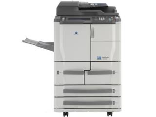 Kancelárska tlačiareň Ricoh Aficio MP 6002 s multifunkčnými funkciami.