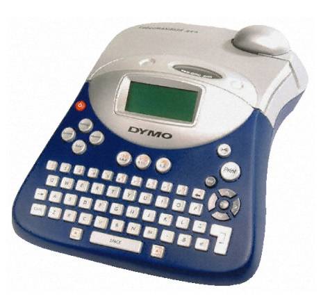 Dymo tlačiareň s klávesnicou a LCD displejom pre označovanie.