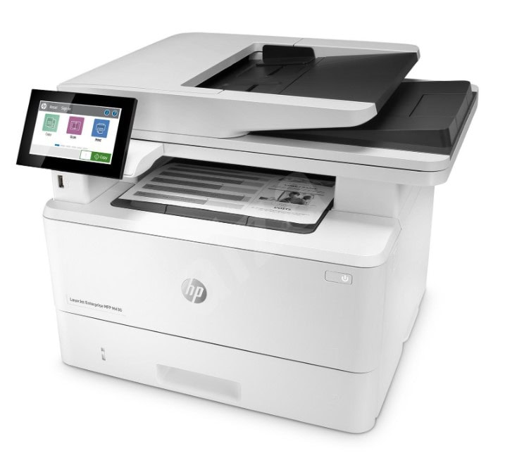 Moderná multifunkčná tlačiareň HP LaserJet MFP M726dn pre kancelárie.