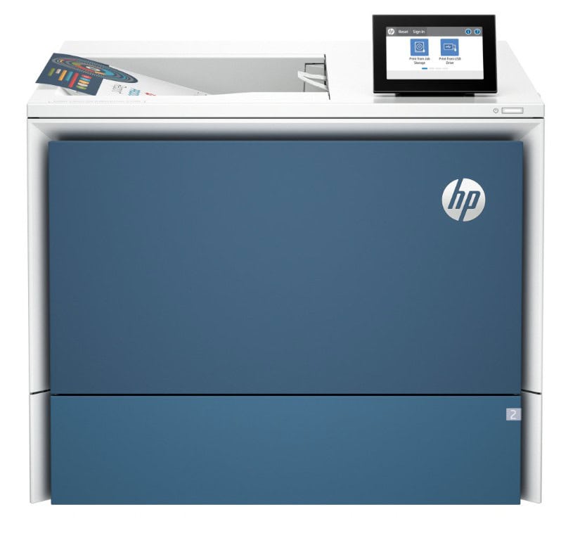 Moderná tlačiareň HP s dotykovým ovládaním a veľkým zásobníkom papiera.
